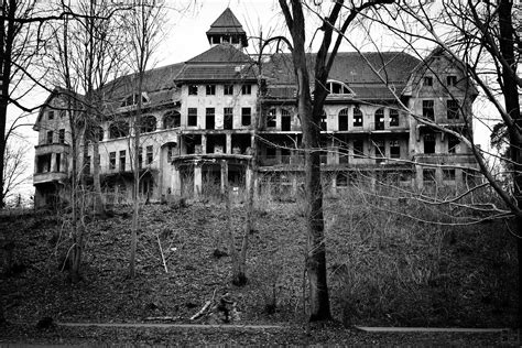 Filethe Haunted House Das Geisterhaus 5360049608 Wikimedia Commons