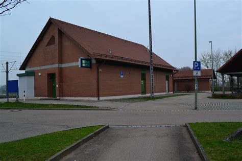 Wikipedia is een online encyclopedie die ernaar streeft inhoud te bieden die vrij herbruikbaar, objectief en verifieerbaar is. Bahnhöfe in Deutschland - Gessertshausen (neu)