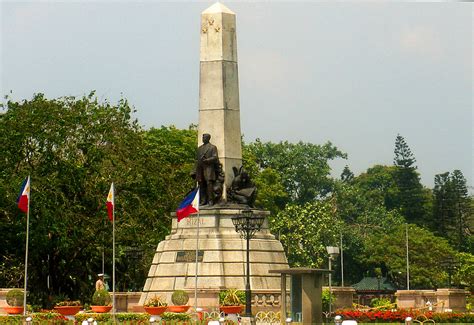 Luneta Park This Is Luneta Park The Statue Is Of Jose Riz Flickr