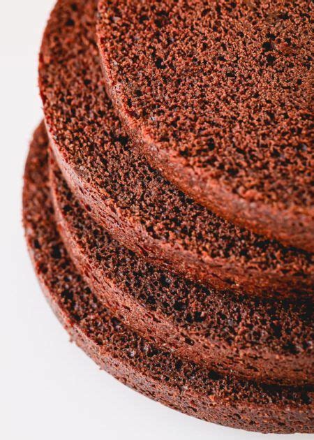 the best simple chocolate cake recipe best simple chocolate cake easy chocolate cake