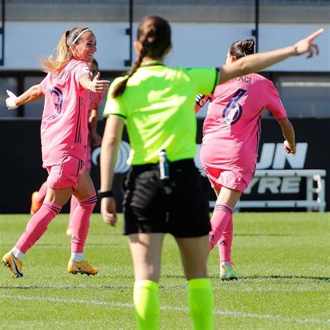 Kosovare asllani, hanna bennison, olivia schough,. #9 Kosovare Asllani — Celebrating the first goal in Real ...