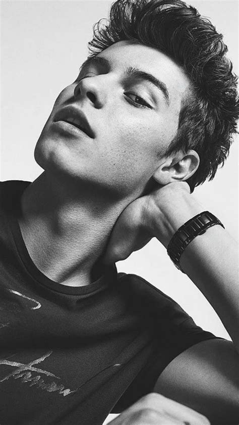 Последние твиты от shawn mendes wallpaper (@shawnmendesbac2). Pin by _novaturient_ on sʜᴀᴡɴ ᴍᴇɴᴅᴇs | Shawn mendes ...