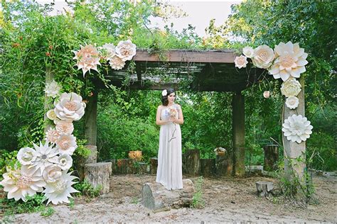 Make decorating your next special event a snap with our gorgeous tissue paper sunflower backdrop! Wedding Arch Decorations: 25 Stunning Ideas You'll Fall In ...