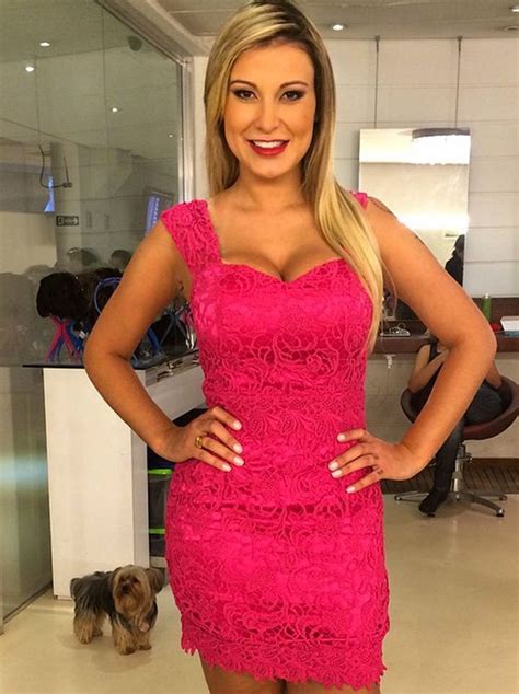 Miss Bumbum Contestant And Brazilian Tv Presenter Reveals The Shocking