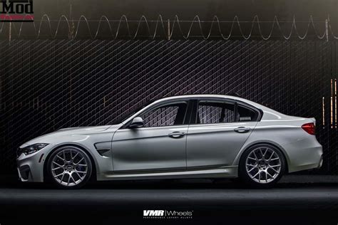 The vmr wheels v810 offers aggressive aesthetics, optimal fitment, and forged wheel performance at a fraction of the price. **VMR V810 Flow Forged 18"/19" Wheels - Gunmetal - BMW - 5x120mm