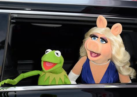 Kermit The Frog Miss Piggy Break Up Announcement Muppet Couple Calls