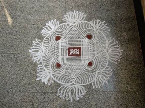 Chinna Vasal Padi Kolam Padi Kolam is must for any special function in