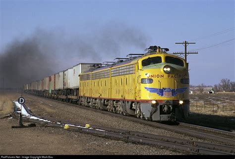 Railpicturesnet Photo Up 951 Union Pacific Emd E8a At Ione