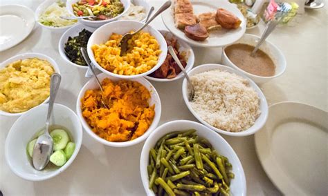 Wilkes apple bundt cake, mrs wilkes savannah red rice, mrs. Menu - Mrs. Wilkes Dining Room
