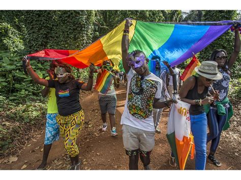 Grand Format Homosexualité En Afrique De Lest Amours Interdites 20 Août 2016 Lobs