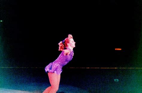 tonya harding performing her first performance during an ice capades show at memorial coliseum