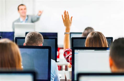 Sebab, beberapa platform pencari kerja seperti jobstreet. Persiapan Penting Sebelum Kuliah: Soft Skills yang ...