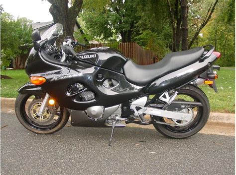 And check out the rating of the bike's engine performance, reliability, repair costs, etc. 2002 Suzuki Katana 750 for sale on 2040motos