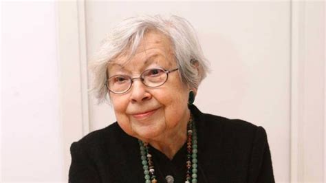 Lidia menapace, voce storica del femminismo e pacifismo italiano, è morta all'ospedale di bolzano, all'età di 96 anni, dove era ricoverata nel reparto di entrò in una formazione della val d'ossola diventando sottotenente con il nome di battaglia bruna. Lidia Menapace ricoverata per Covid. E' molto grave ...
