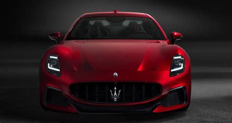 Maserati GranTurismo la nouvelle génération du coupé GT se dévoile elle adopte le V