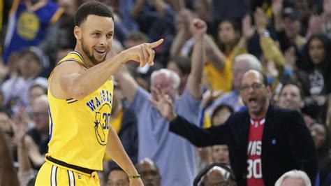 Steph Curry Sends Two Clear Messages With Warriors Contract Extension