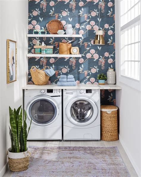 20 Laundry Room With Wallpaper