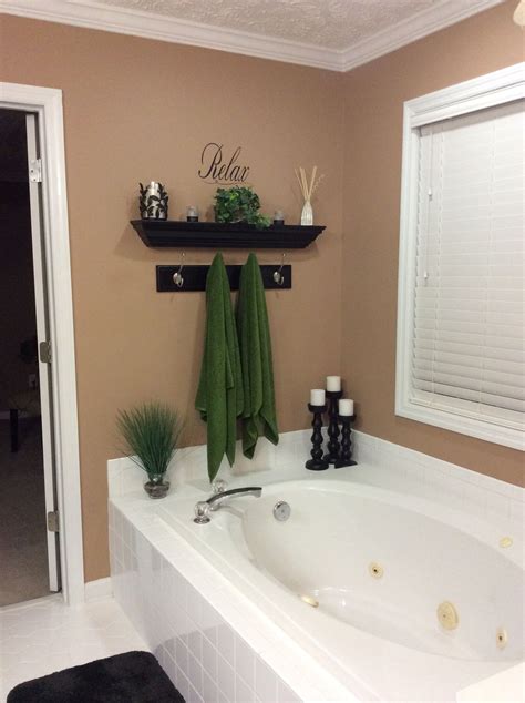 This tutorial shares how to waterproof cement board using redgard. Bathroom wall decor | Bathtub decor, Spa bathroom decor ...