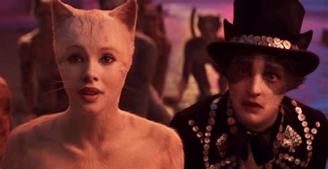 Una tribu de gatos debe decidir como cada año quién de los gatos ascenderá a heaviside layer y así poder renacer y volver en una nueva vida. El director de 'Cats' terminó la película horas antes del ...