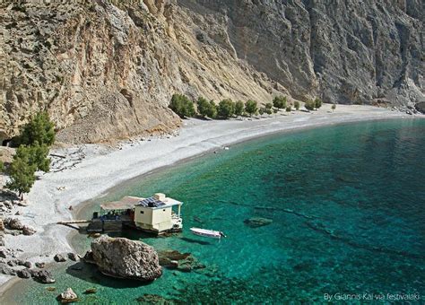 Glyka nera sfakia γλυκά νερά σφακιά 2009.wmv. Glyka Nera beach, Sfakia, Chania, Crete, Greece | Reizen