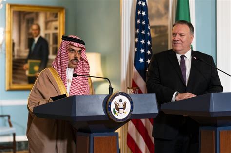 بالرغم من تأكيد مستشارين سعوديين، وزير الخارجية في الرياض ينفي لقاء ولي العهد محمد بن سلمان