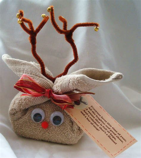 33 Adorable Burlap Christmas Gifts Wrapping Ideas