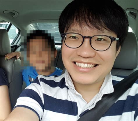 윤씨가 올린 사진을 보면, 친일파 후손의 집은 영화 '기생충'에 나오는 저택의 외관과 비슷하다. 독립운동가 후손 조롱 윤서인, 80억대 고소 당할 위기? - 매일신문