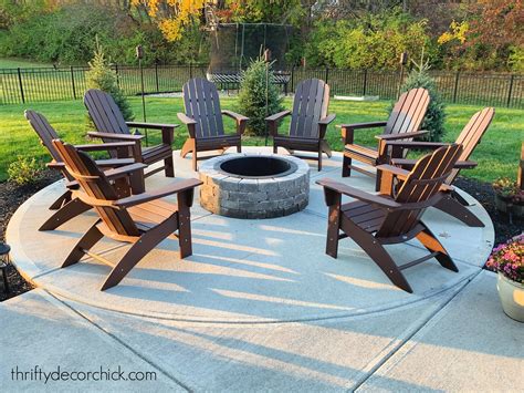 Our Round Patio Fire Pit With Adirondack Chairs Thrifty Decor Chick