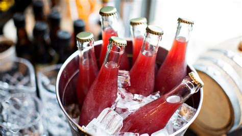 Hotel Bars Bottle Up Batches Of Fizzy Cocktails