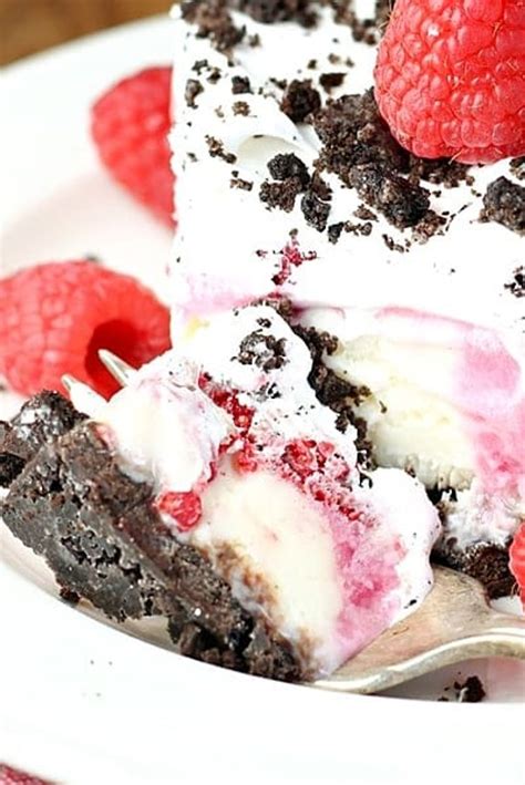 Frozen Raspberry Oreo Dessert Lets Dish Recipes My Recipe Magic