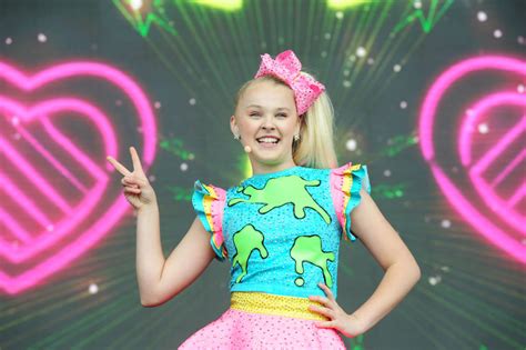 Jojo Siwa Posted A Photo With Her Ponytail Down For The First Time