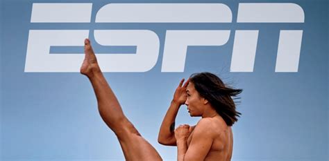 Michelle Waterson Bares All For Espn The Magazine Body Issue Cover