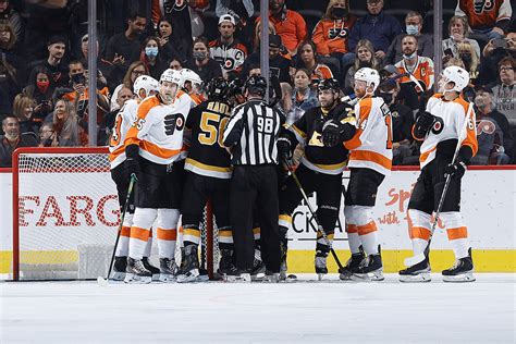 Flyers Bruins Preview Jones Gets The Call In Goal