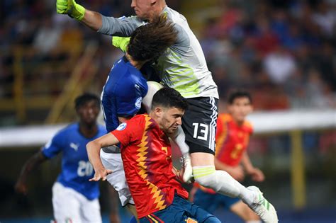 Eurosport è il posto migliore dove trovare tutte le notizie su calcio. Europei Under 21 calcio 2019, Spagna-Belgio 2-1: le Furie ...