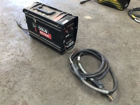 Lincoln Electric Ln 25 Pro Dual Power Wire Feeder With Hand Piece