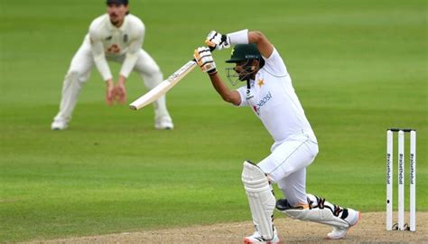 Pak Vs Eng First Day Of Test Falls Prey To Bad Light