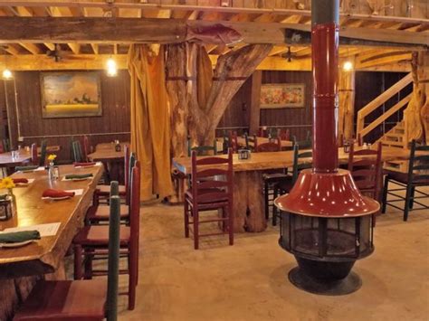 This Rustic Steakhouse In Mississippi Is A Carnivores Dream Come True