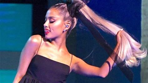 Ariana Grandes Ponytail Causes Her Constant Pain Bbc Newsround