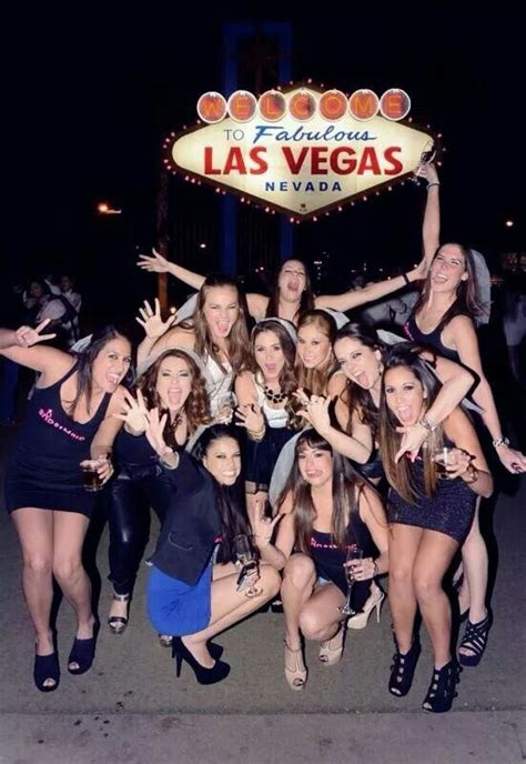Pin By Adriana Gonzalez On I Do♥ Vegas Bachelorette Party Vegas