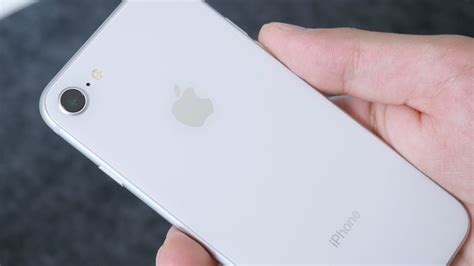 Real Iphone 8 White Colour Theme Arabic
