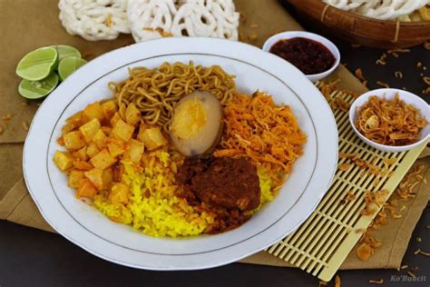 Meskipun 'kw', rasanya lezat dan bisa dijadikan camilan sambil ngobrol seru bareng sahabat atau keluarga. Enak dan Lezat! Berbagai Macam Olahan Nasi Yang Ada Di ...