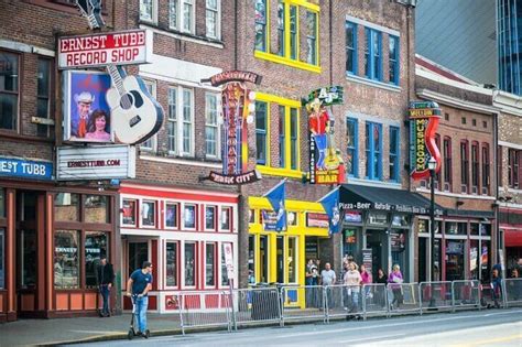 Music City Food And Sightseeing Walking Tour