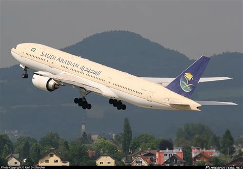 Hz Akr Saudi Arabian Airlines Boeing Er Photo By Karl