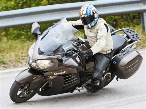 Kawasaki Gtr1400 2010 On Review Speed Specs And Prices Mcn