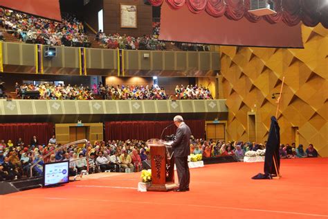 Profesor ts dr hj mohamad kamal hj harun, fasc (timbalan naib canselor akademik & antarabangsa uitm). Ringksan Ucapan & Foto Sekitar Amanat Tahun Baharu Naib ...