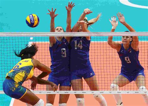 O brasil tem pela frente a rússia em um confronto pesado em busca de vaga nas semifinais. Fotos: Brasil x Rússia no vôlei feminino