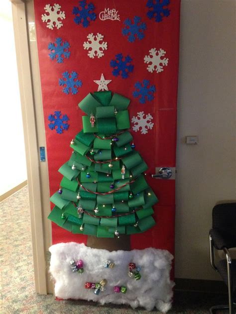 Our marketing team hosted a holiday door decorating contest and cookie party for employees this year. Christmas Door Decorating Contest Winners - Bing images | Christmas door decorating contest