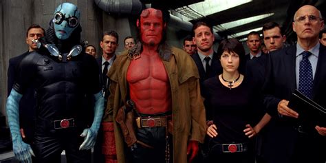 Hellboy Selma Blair E Ron Perlman Commentano Il Trailer Del Reboot