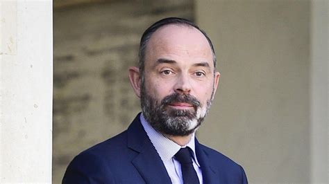 What is unusual about tuesday's ceremony edouard philippe, who says he hopes to bring some serious ideas to the forthcoming. Réformes des retraites en France: Edouard Philippe propose ...