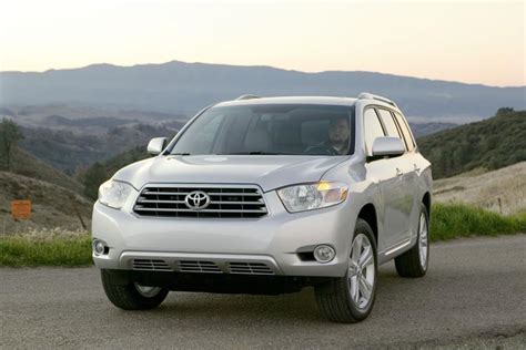 The boot space is bigger, and because of the height and ground clearance this vehicle can in fact carry more luggage than the smaller hatchback. Best Used SUVs Under $15,000 for Teens to Drive - NY Daily News